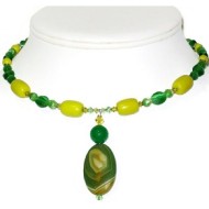 Green and Yellow Choker with Agate Pendant
